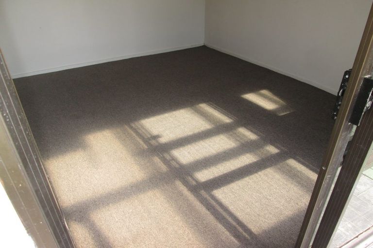 Photo of property in 2/50 Vancouver Crescent, Wainoni, Christchurch, 8061