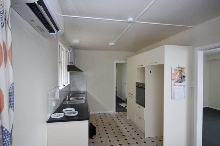 Photo of property in 47 Link Road, Newlands, Wellington, 6037