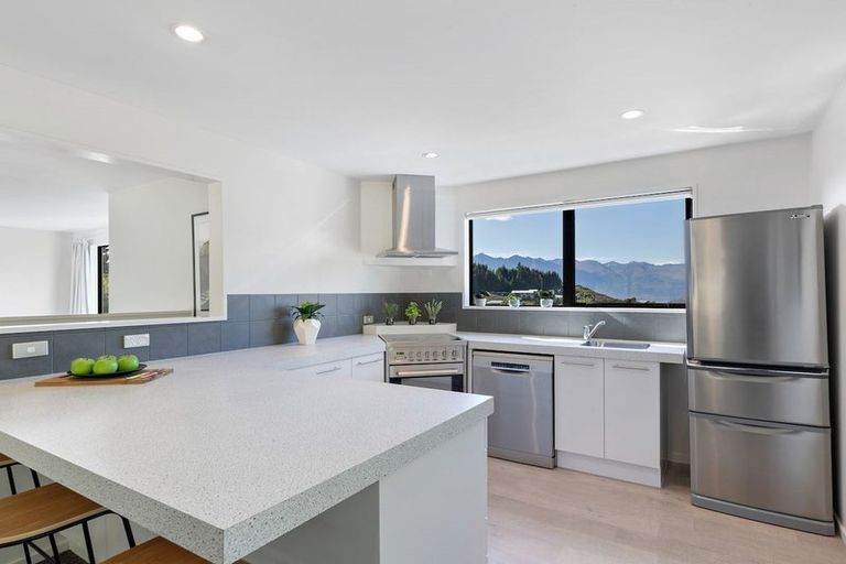 Photo of property in 41c Dart Place, Fernhill, Queenstown, 9300