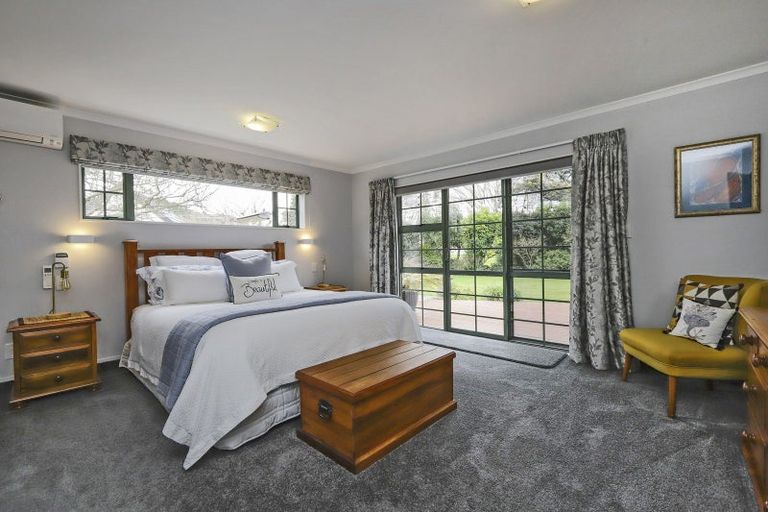 Photo of property in 15 Jacaranda Place, Greenmeadows, Napier, 4112