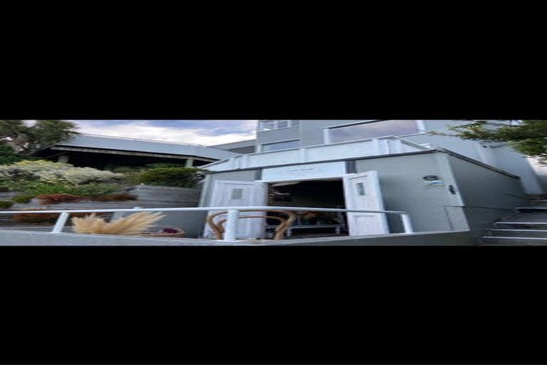 Photo of property in 58 Ferry Road, Days Bay, Lower Hutt, 5013