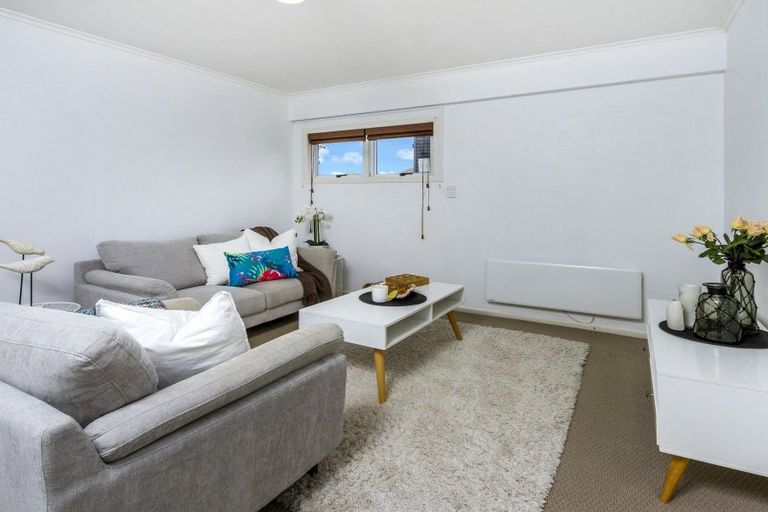 Photo of property in 103 Sunrise Avenue, Murrays Bay, Auckland, 0630