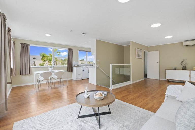 Photo of property in 102 Hibiscus Coast Highway, Red Beach, 0932