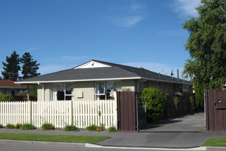 Photo of property in 8 Four Elms Place, Parklands, Christchurch, 8083