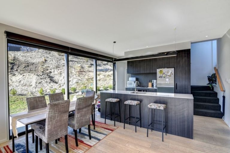 Photo of property in 25 Falconer Rise, Jacks Point, Queenstown, 9371