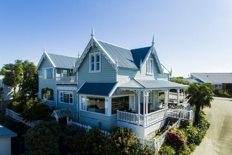 Photo of property in 7 Sealy Road, Bluff Hill, Napier, 4110