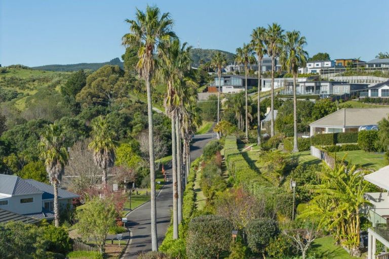 Photo of property in 2/674l Ranginui Road, Welcome Bay, Tauranga, 3175