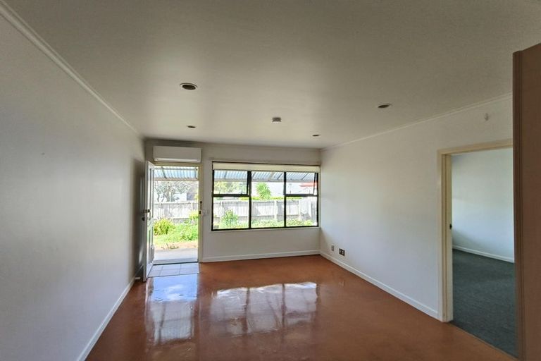 Photo of property in 1 Derwent Street, Morningside, Auckland, 1022