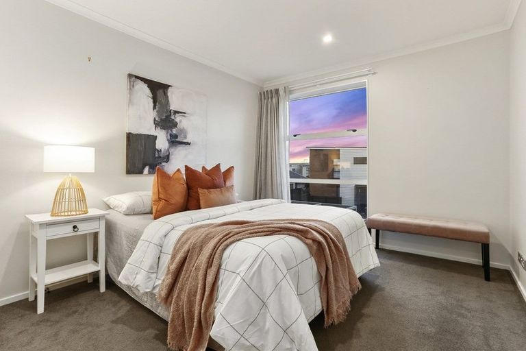 Photo of property in 10 Skylark Road, Hobsonville, Auckland, 0616