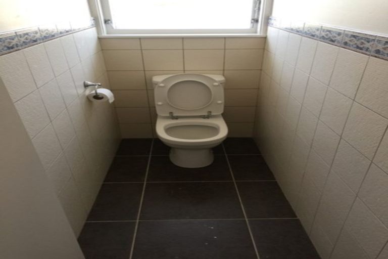 Photo of property in 22 Sorrel Crescent, Bucklands Beach, Auckland, 2012