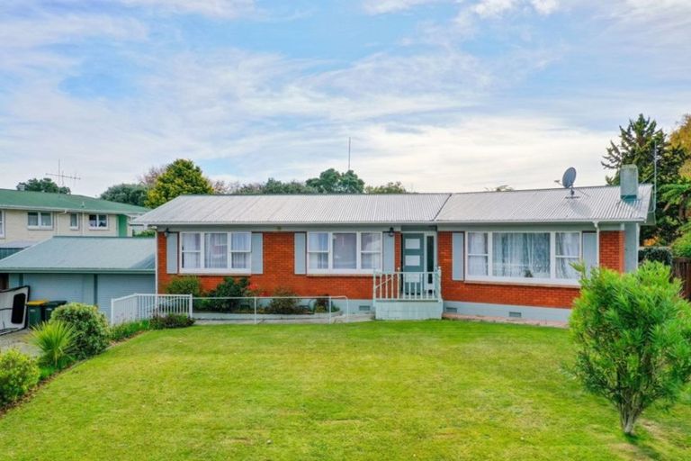 Photo of property in 2 Strathmore Place, Whakatane, 3120