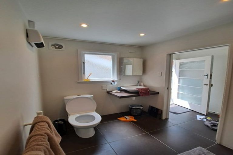 Photo of property in 5a Pendarves Street, New Plymouth, 4310