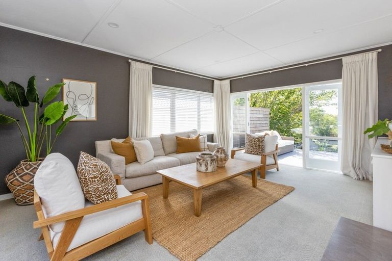 Photo of property in 16 Simla Avenue, Havelock North, 4130