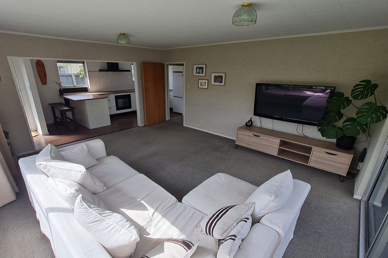 Photo of property in 2/12 Greenock Street, Redwood, Christchurch, 8051