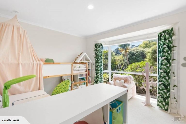 Photo of property in 22 John Brooke Crescent, East Tamaki Heights, Auckland, 2016