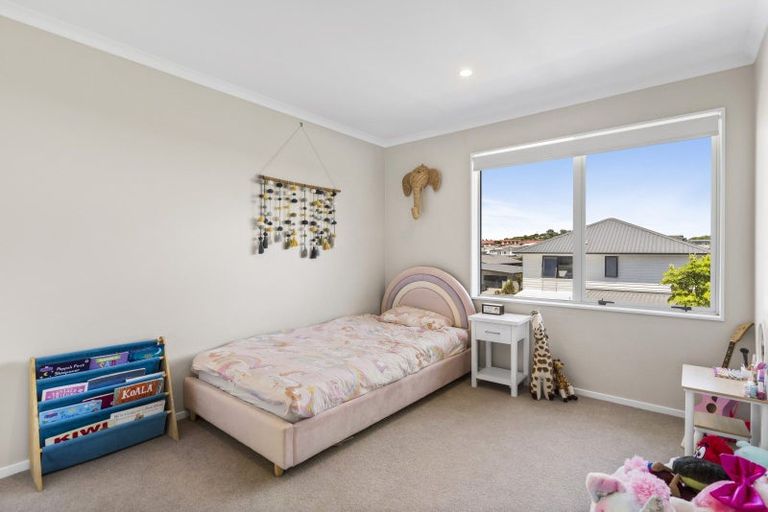 Photo of property in 23 Kukuwai Avenue, Red Beach, 0932