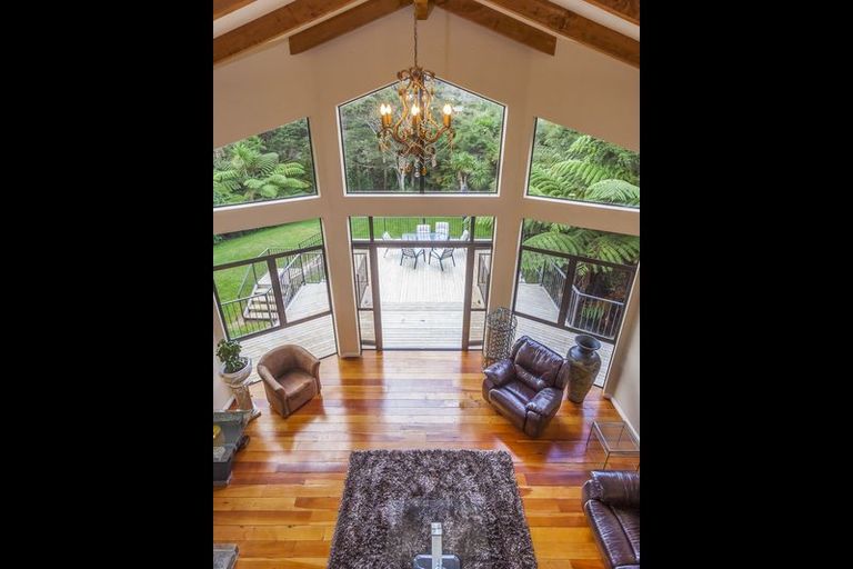 Photo of property in 23 Cochran Road, Oratia, Auckland, 0604