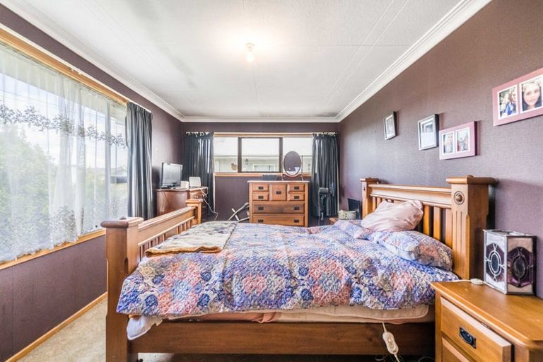 Photo of property in 92 Edinburgh Crescent, Waikiwi, Invercargill, 9810