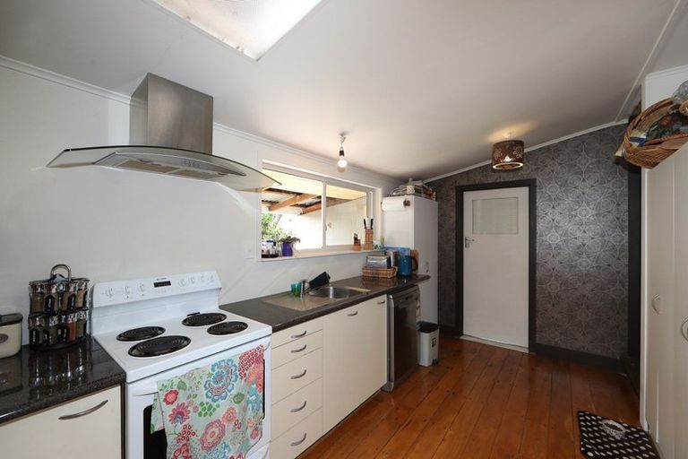 Photo of property in 165 Vigor Brown Street, Napier South, Napier, 4110