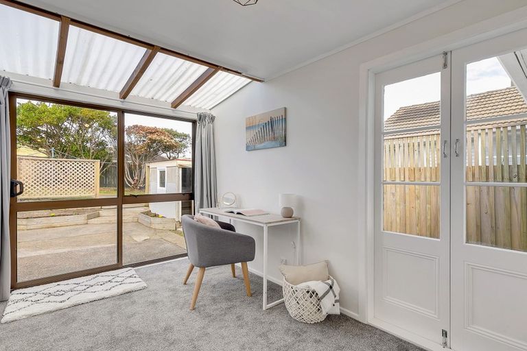 Photo of property in 3a Dido Place, Cannons Creek, Porirua, 5024