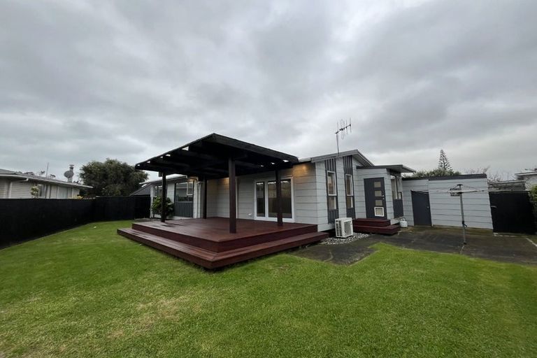 Photo of property in 7 Sharda Grove, Paraparaumu Beach, Paraparaumu, 5032