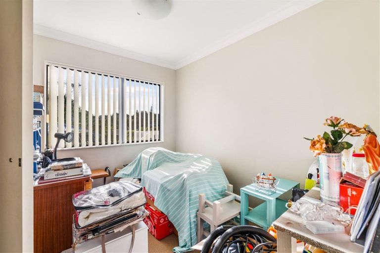 Photo of property in 7 Garton Drive, Massey, Auckland, 0614