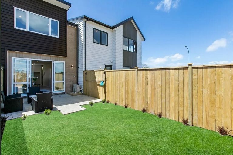Photo of property in 221 Jack Lachlan Drive, Beachlands, Auckland, 2018