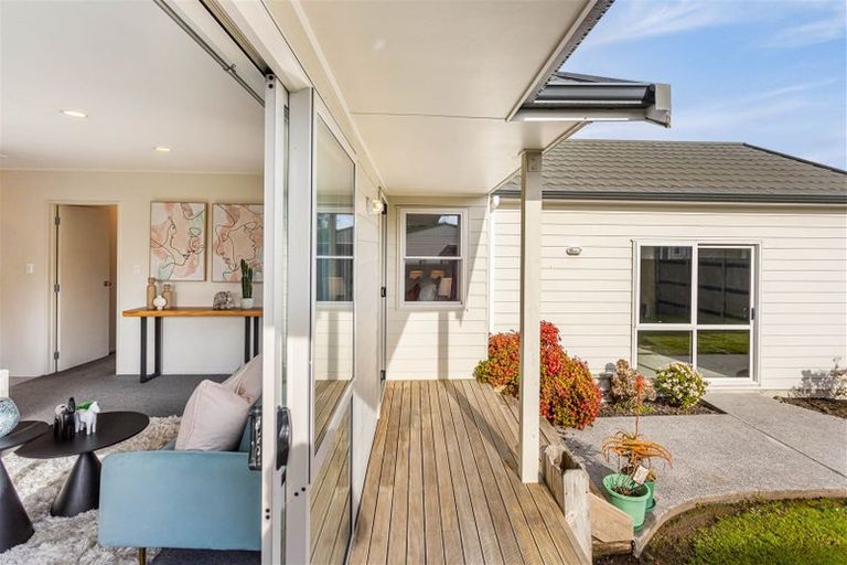 Photo of property in 34a Birdwood Road, Swanson, Auckland, 0612