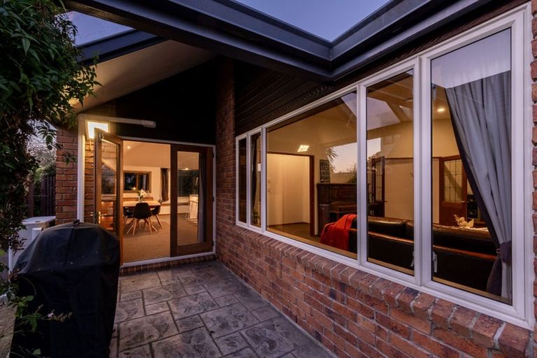 Photo of property in 48 Broadhaven Avenue, Parklands, Christchurch, 8083