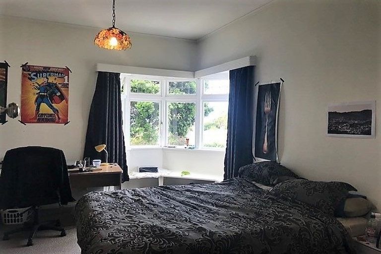 Photo of property in 13 Kainui Road, Raumati South, Paraparaumu, 5032