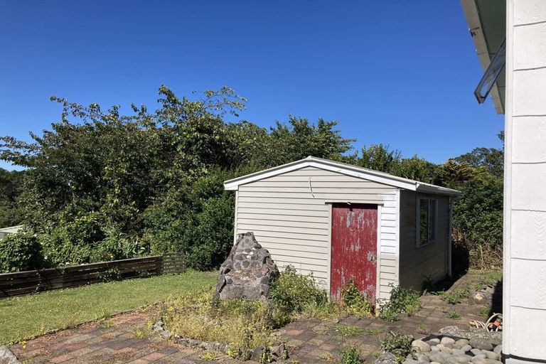 Photo of property in 14 Carey Street, Waitara, 4320