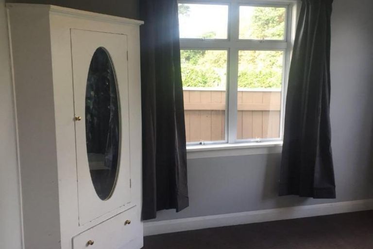 Photo of property in 14 Ngaio Street, Strandon, New Plymouth, 4312