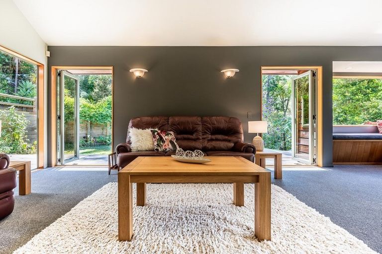 Photo of property in 70 Scott Road, Stanmore Bay, Whangaparaoa, 0932