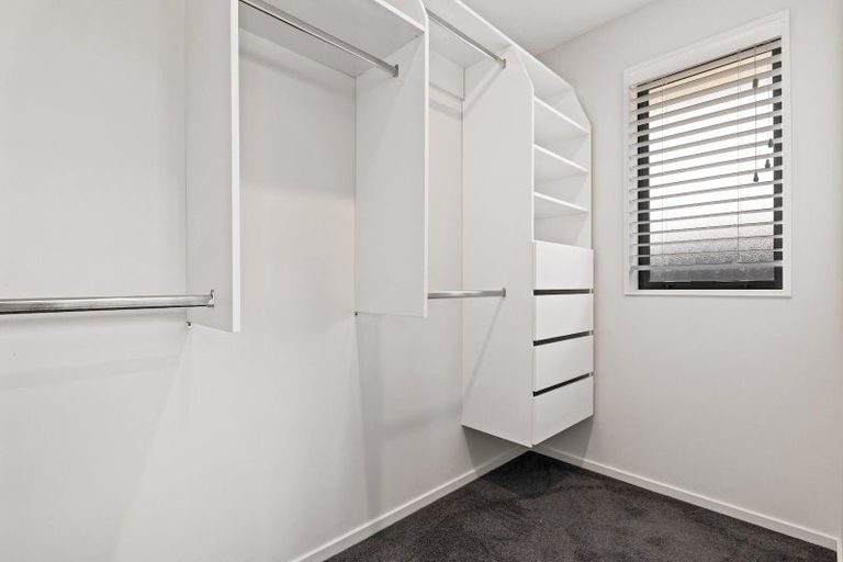 Photo of property in 130 Shillingford Boulevard, Rolleston, 7615