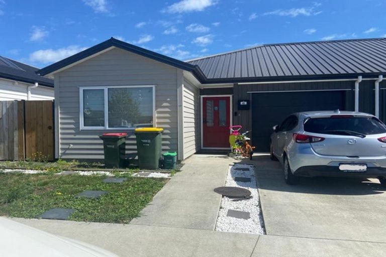 Photo of property in 40 Whareatua Avenue, Takanini, 2112