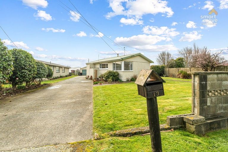 Photo of property in 13 Kirkoswald Street, Wallacetown, 9816