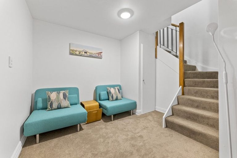 Photo of property in 12/31 Dowling Street, Dunedin Central, Dunedin, 9016