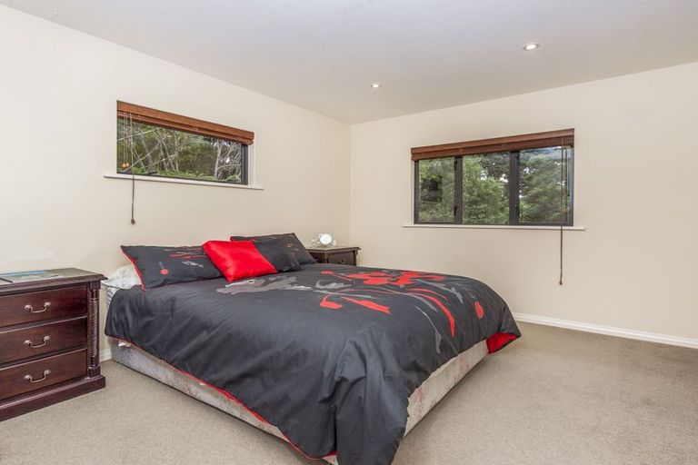 Photo of property in 23 Cochran Road, Oratia, Auckland, 0604