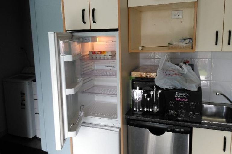 Photo of property in 28 Orontes Street, Shirley, Christchurch, 8013