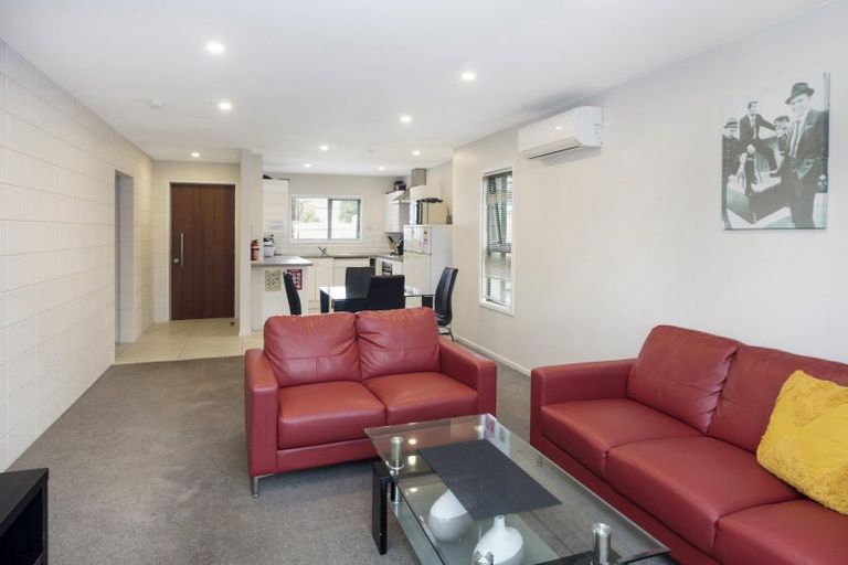 Photo of property in 6a Tonga Place, Riccarton, Christchurch, 8041