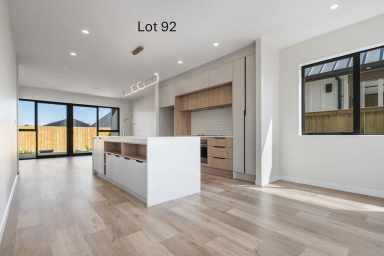 Photo of property in 6 Coopworth Street, Karaka, 2580