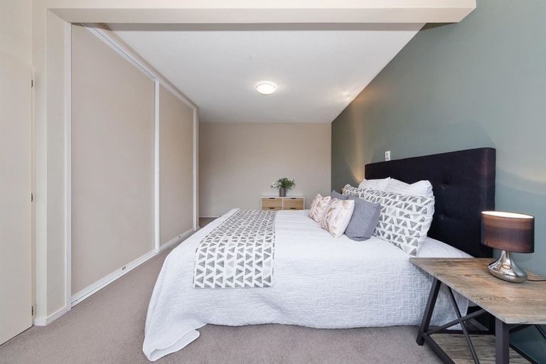 Photo of property in 1 Whaka Terrace, Huntsbury, Christchurch, 8022