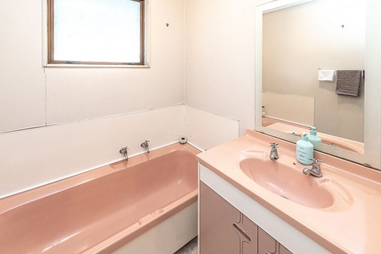 Photo of property in 56 Puriri Street, Gonville, Whanganui, 4501