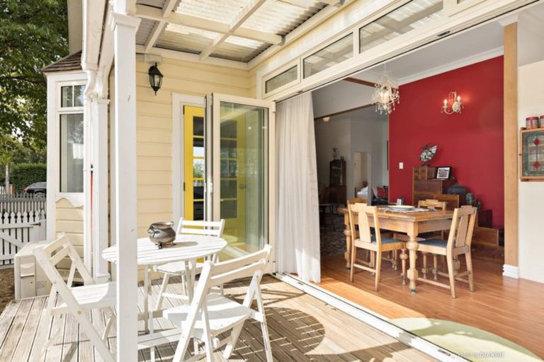 Photo of property in 208 Main Street, Greytown, 5712