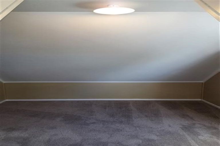 Photo of property in 2/24 Solveig Place, Randwick Park, Auckland, 2105