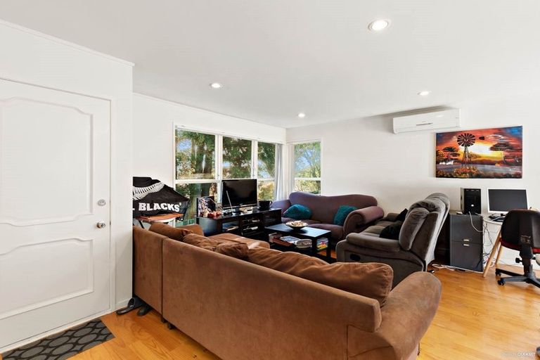 Photo of property in 47 Powrie Street, Glenfield, Auckland, 0629