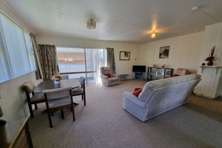 Photo of property in 17c Cambridge Street, Pahiatua, 4910