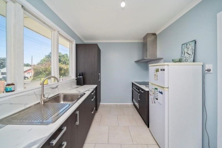 Photo of property in 5 George Street, Hawera, 4610