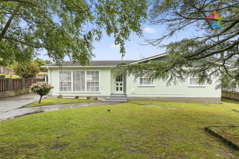 Photo of property in 16 Mimihau Grove, Wainuiomata, Lower Hutt, 5014