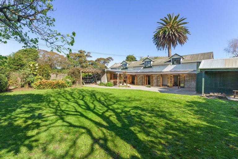 Photo of property in 3 State Highway 1, Otaki, 5512